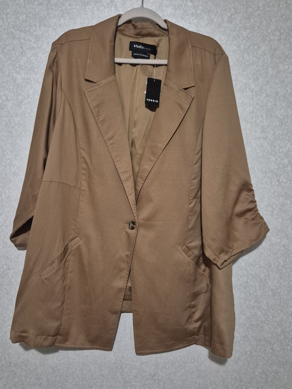 NWT Torrid Studio Tan Relaxed Blazer Jacket-Size:4